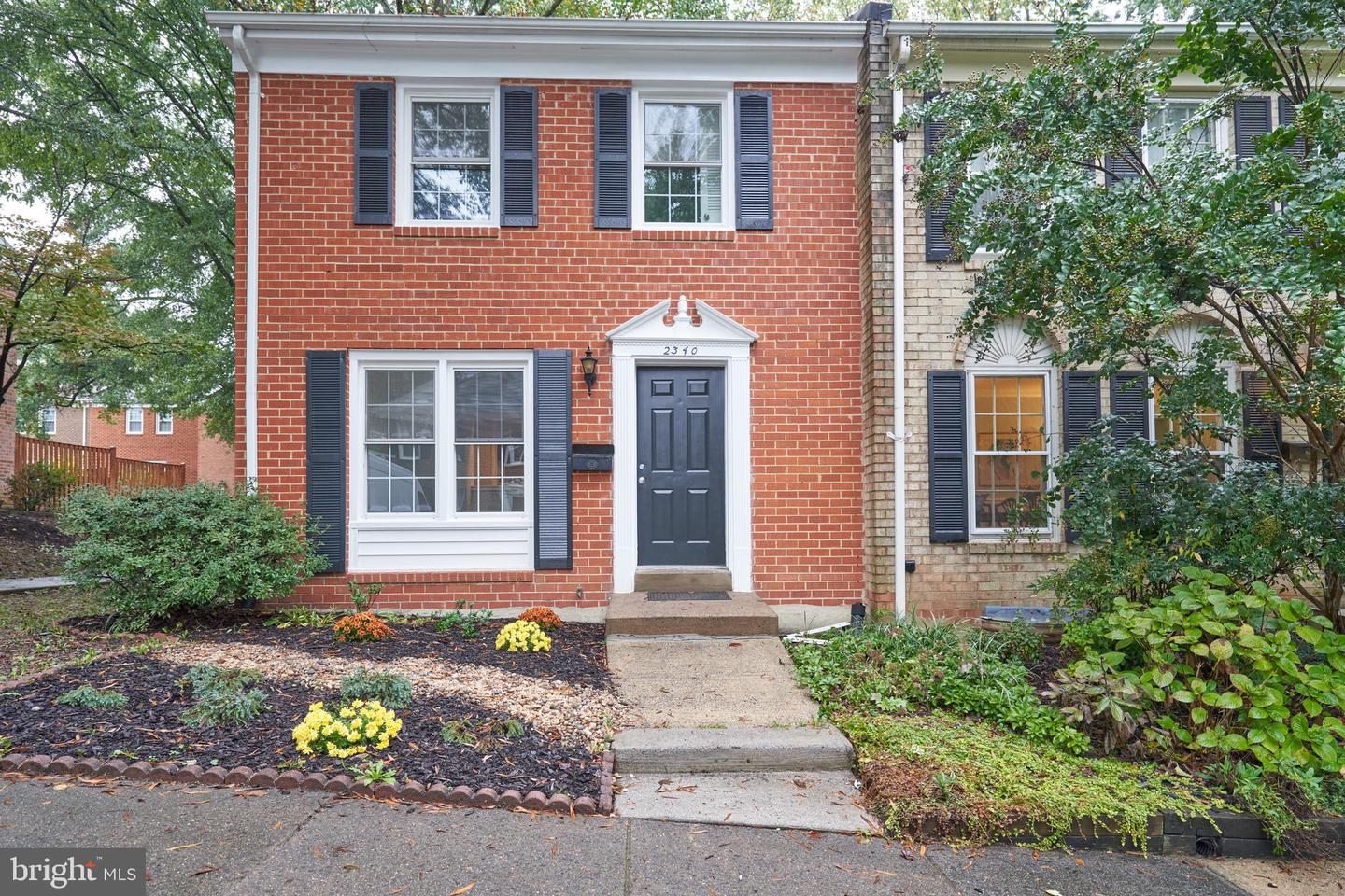 2340 HORSEFERRY CT, RESTON, Virginia 20191, 4 Bedrooms Bedrooms, ,2 BathroomsBathrooms,Residential,For sale,2340 HORSEFERRY CT,VAFX2203802 MLS # VAFX2203802