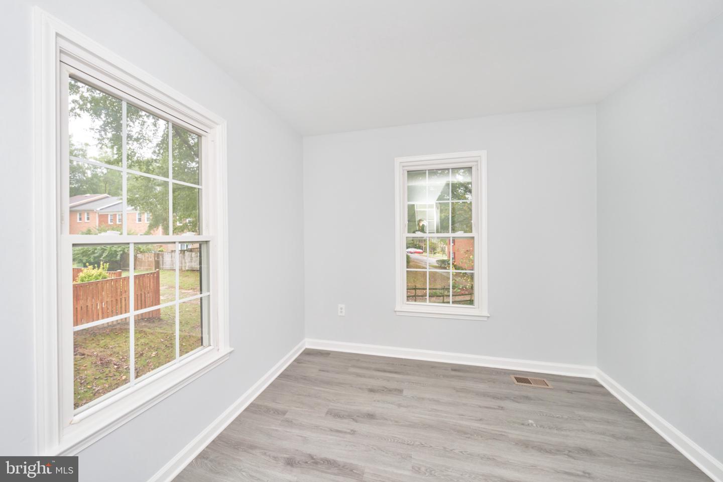 2340 HORSEFERRY CT, RESTON, Virginia 20191, 4 Bedrooms Bedrooms, ,2 BathroomsBathrooms,Residential,For sale,2340 HORSEFERRY CT,VAFX2203802 MLS # VAFX2203802