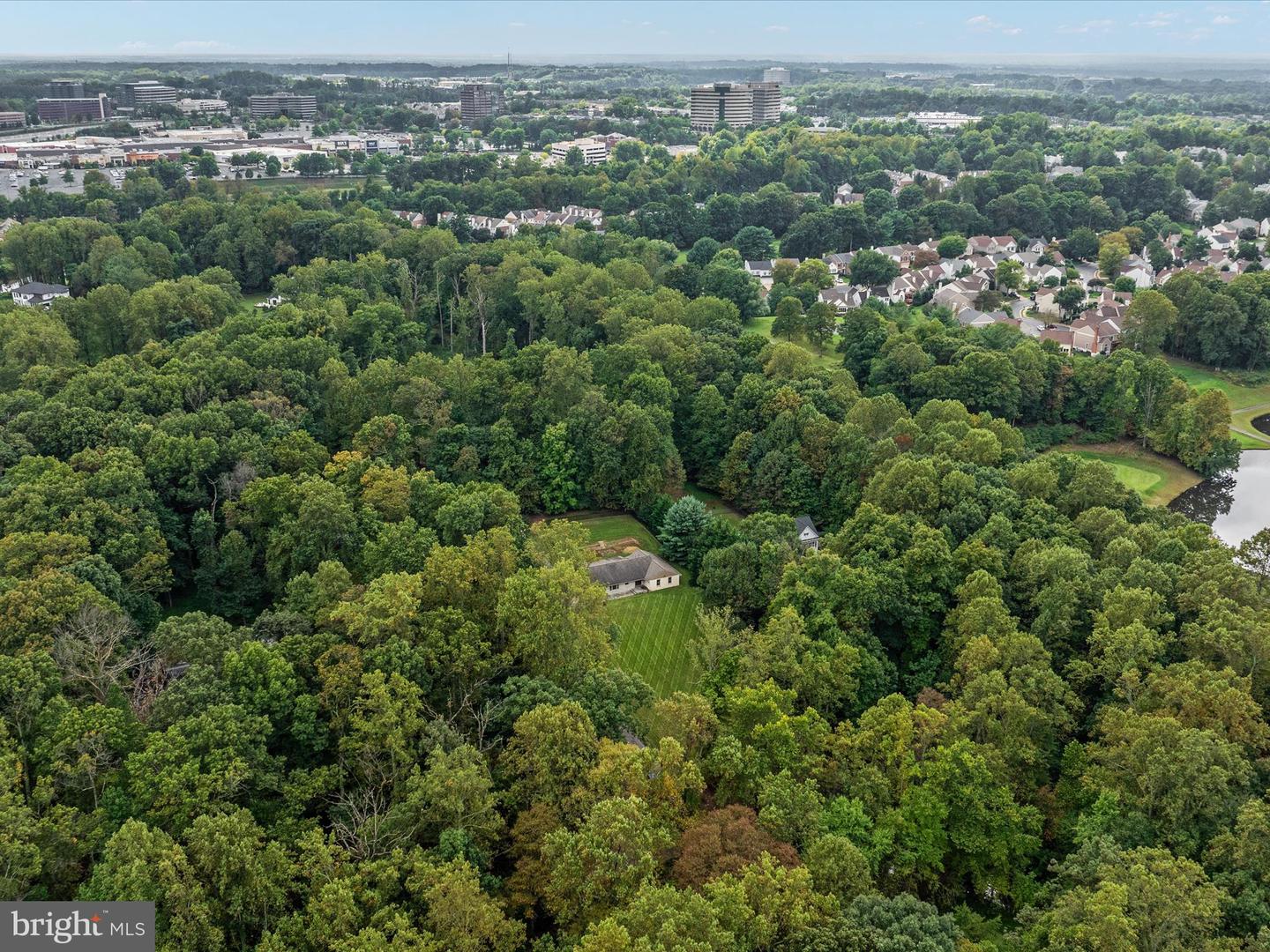 11747 PINE TREE DR, FAIRFAX, Virginia 22033, 4 Bedrooms Bedrooms, ,2 BathroomsBathrooms,Residential,For sale,11747 PINE TREE DR,VAFX2204452 MLS # VAFX2204452