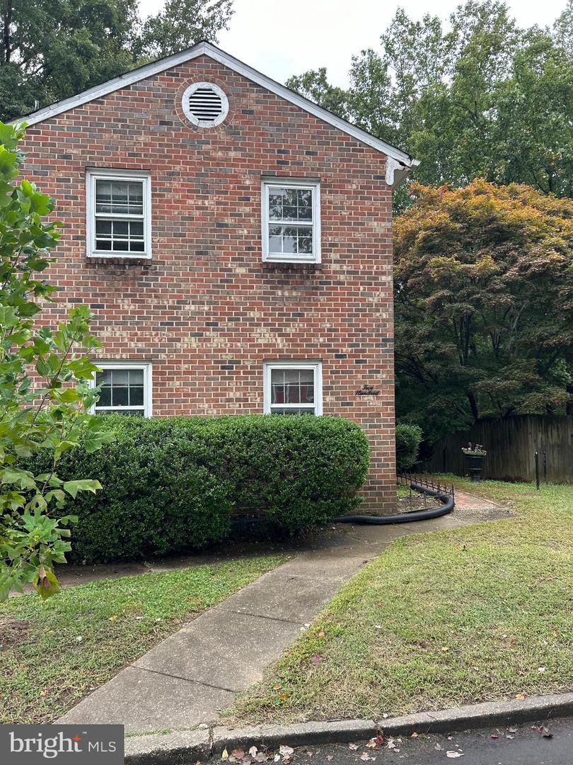 500 OLDE GREENWICH CIR, FREDERICKSBURG, Virginia 22408, 2 Bedrooms Bedrooms, ,1 BathroomBathrooms,Residential,For sale,500 OLDE GREENWICH CIR,VASP2028356 MLS # VASP2028356