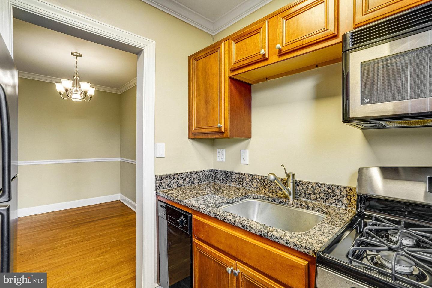 906 S WASHINGTON ST #306, ALEXANDRIA, Virginia 22314, 1 Bedroom Bedrooms, ,1 BathroomBathrooms,Residential,For sale,906 S WASHINGTON ST #306,VAAX2038642 MLS # VAAX2038642