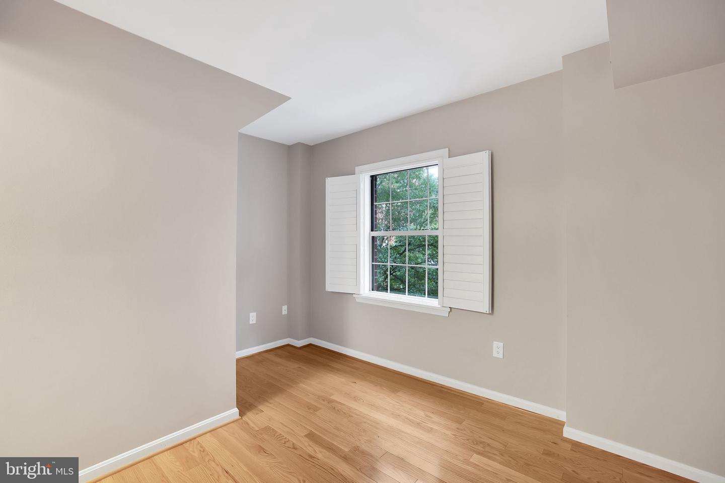 2121 JAMIESON AVE #404, ALEXANDRIA, Virginia 22314, 2 Bedrooms Bedrooms, ,2 BathroomsBathrooms,Residential,For sale,2121 JAMIESON AVE #404,VAAX2038624 MLS # VAAX2038624