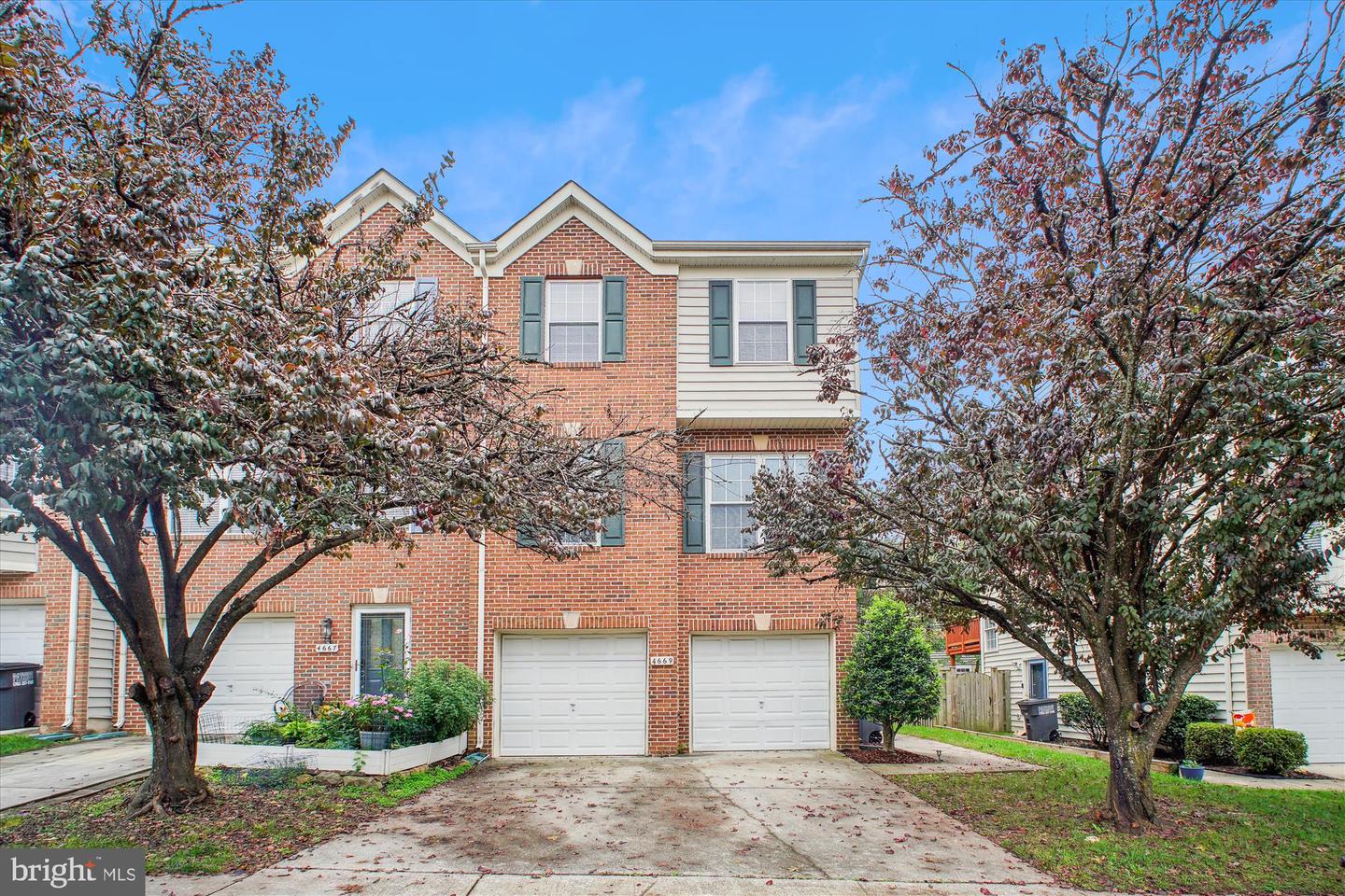 4669 DEERWATCH DR, CHANTILLY, Virginia 20151, 3 Bedrooms Bedrooms, ,2 BathroomsBathrooms,Residential,For sale,4669 DEERWATCH DR,VAFX2204944 MLS # VAFX2204944