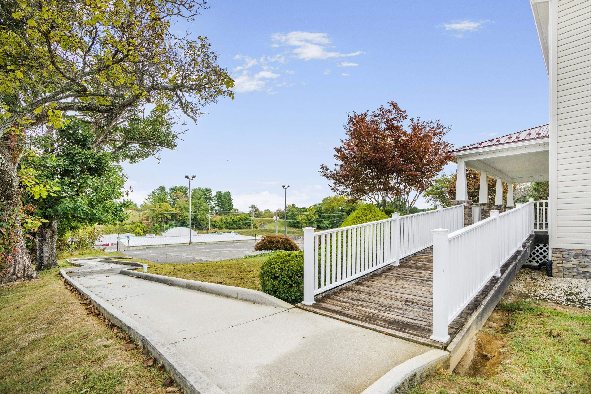 6245 UNIVERSITY PARK DR, RADFORD, Virginia 24141, ,Commercial,6245 UNIVERSITY PARK DR,657506 MLS # 657506
