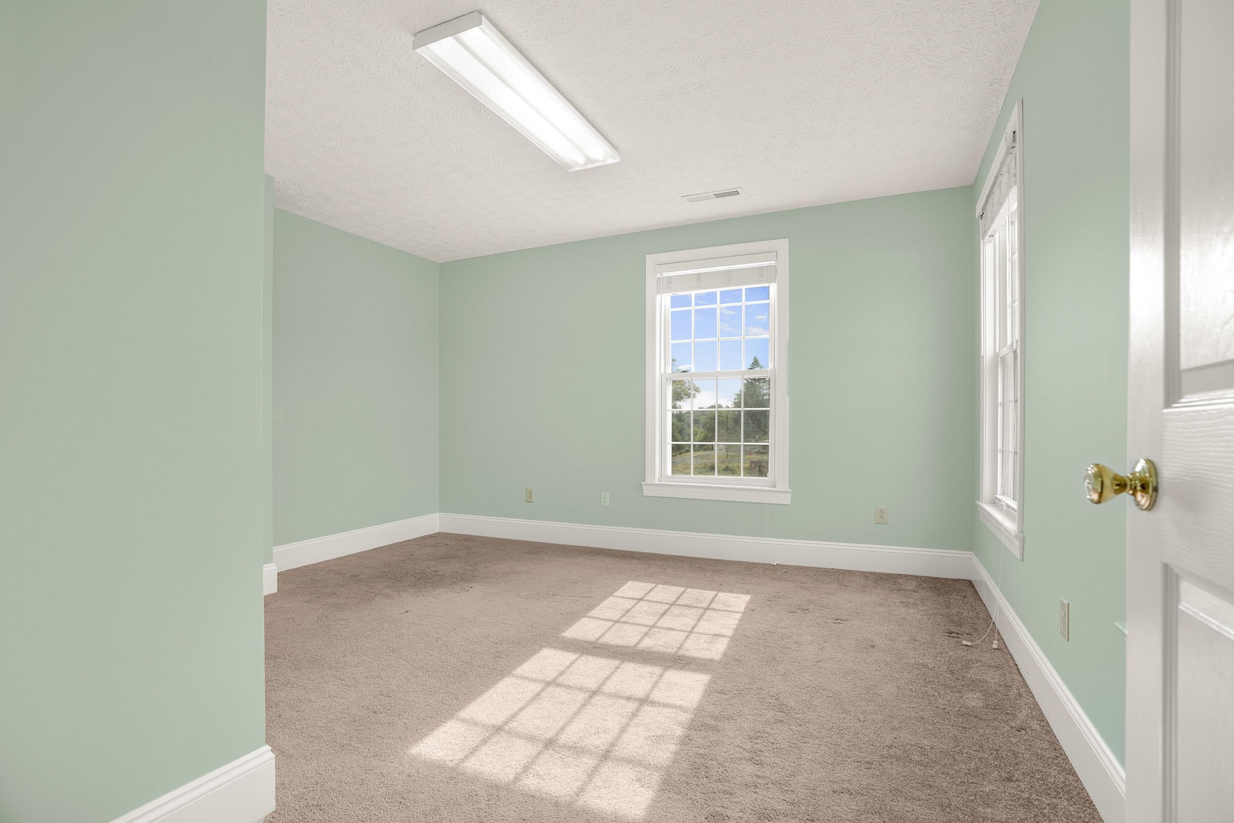 6245 UNIVERSITY PARK DR, RADFORD, Virginia 24141, ,Commercial,6245 UNIVERSITY PARK DR,657506 MLS # 657506