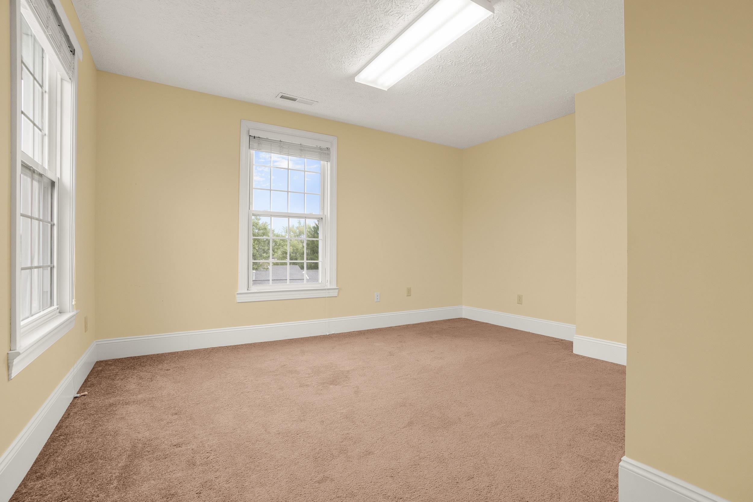 6245 UNIVERSITY PARK DR, RADFORD, Virginia 24141, ,Commercial,6245 UNIVERSITY PARK DR,657506 MLS # 657506