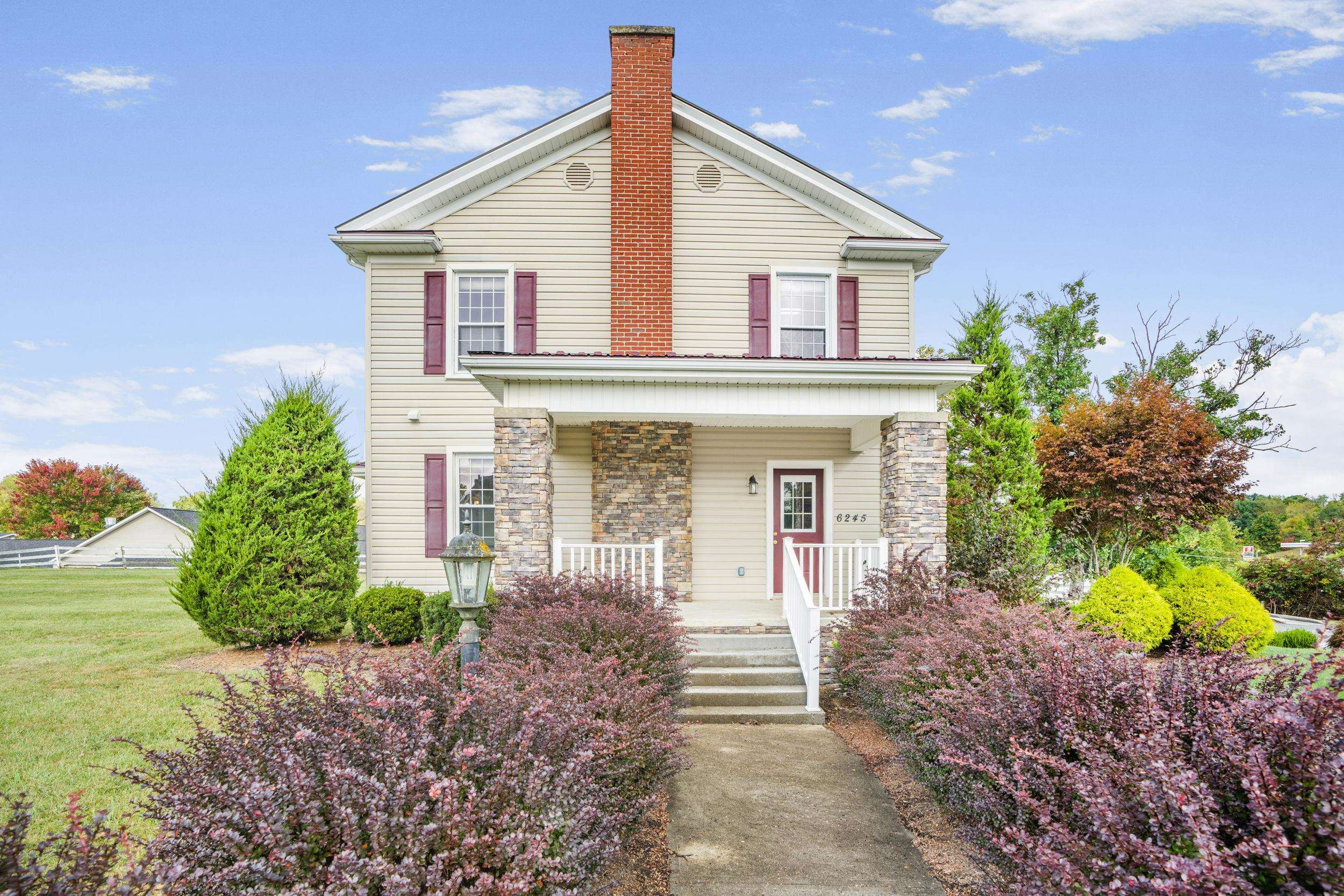 6245 UNIVERSITY PARK DR, RADFORD, Virginia 24141, ,Commercial,6245 UNIVERSITY PARK DR,657506 MLS # 657506