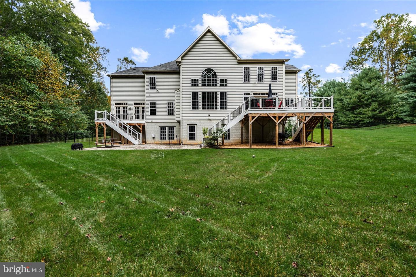 8825 LIBERTY OAKS PL, NOKESVILLE, Virginia 20181, 6 Bedrooms Bedrooms, ,5 BathroomsBathrooms,Residential,For sale,8825 LIBERTY OAKS PL,VAPW2080816 MLS # VAPW2080816