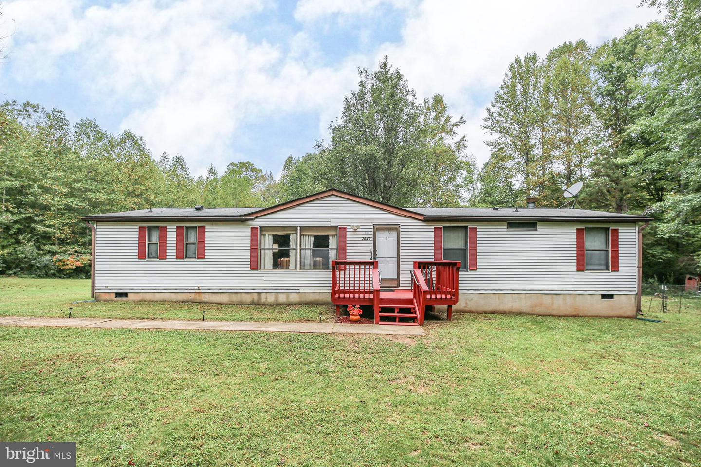 7946 CAMP TOWN RD, SPOTSYLVANIA, Virginia 22551, 3 Bedrooms Bedrooms, ,2 BathroomsBathrooms,Residential,For sale,7946 CAMP TOWN RD,VASP2027684 MLS # VASP2027684