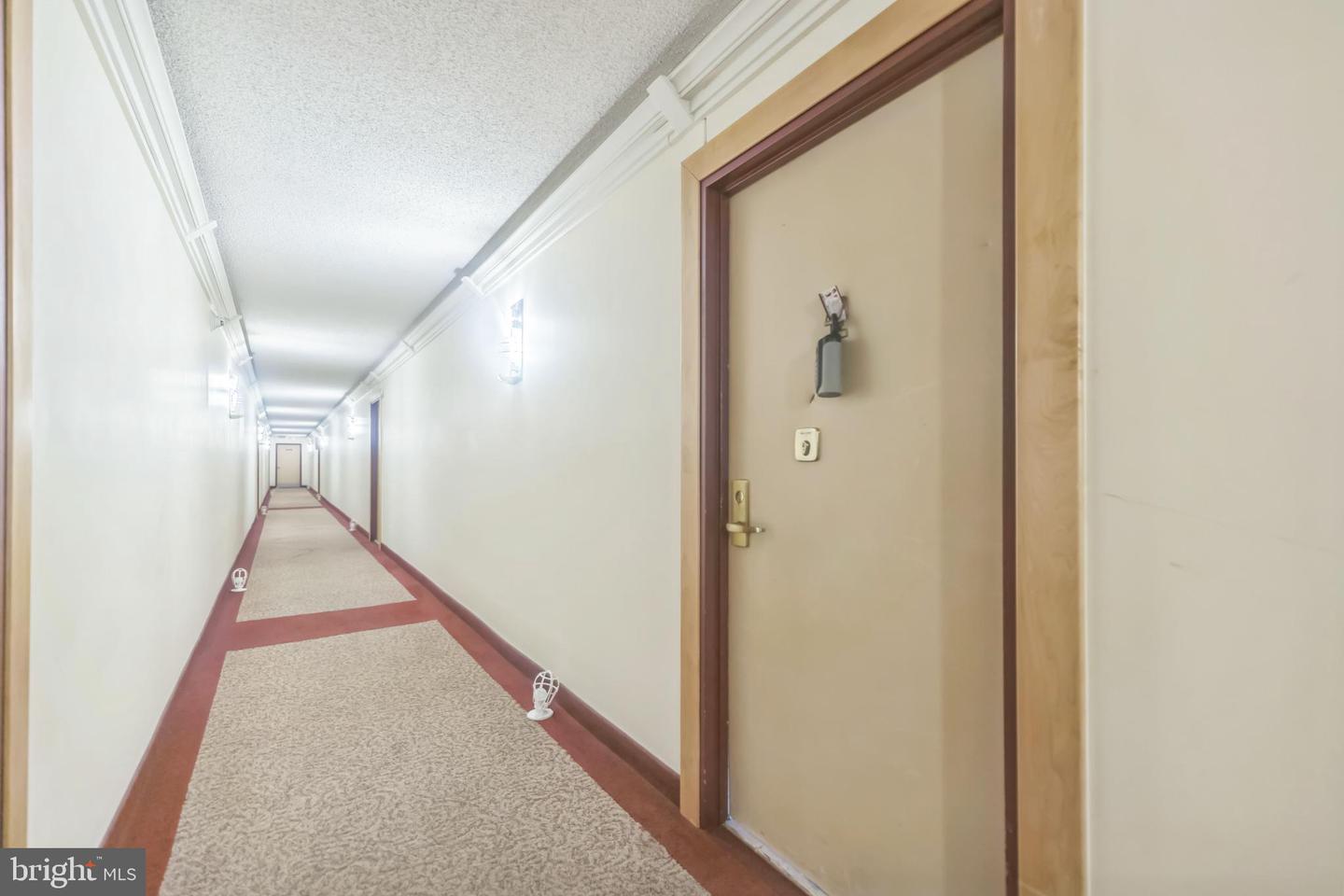 2311 PIMMIT DR #1018, FALLS CHURCH, Virginia 22043, 1 Bedroom Bedrooms, ,1 BathroomBathrooms,Residential,For sale,2311 PIMMIT DR #1018,VAFX2203662 MLS # VAFX2203662