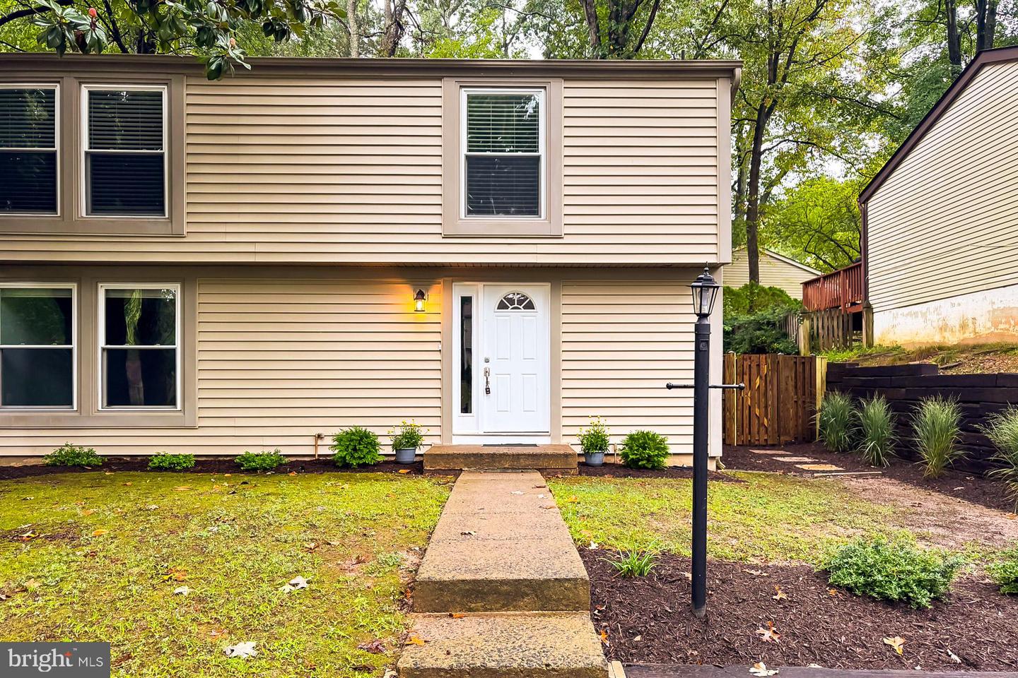 11565 SHADBUSH CT, RESTON, Virginia 20191, 5 Bedrooms Bedrooms, ,3 BathroomsBathrooms,Residential,For sale,11565 SHADBUSH CT,VAFX2203738 MLS # VAFX2203738