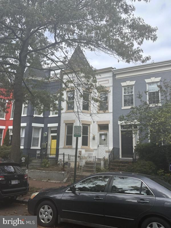 1528 E E ST SE, WASHINGTON, District Of Columbia 20003, 3 Bedrooms Bedrooms, ,1 BathroomBathrooms,Residential,For sale,1528 E E ST SE,DCDC2162626 MLS # DCDC2162626