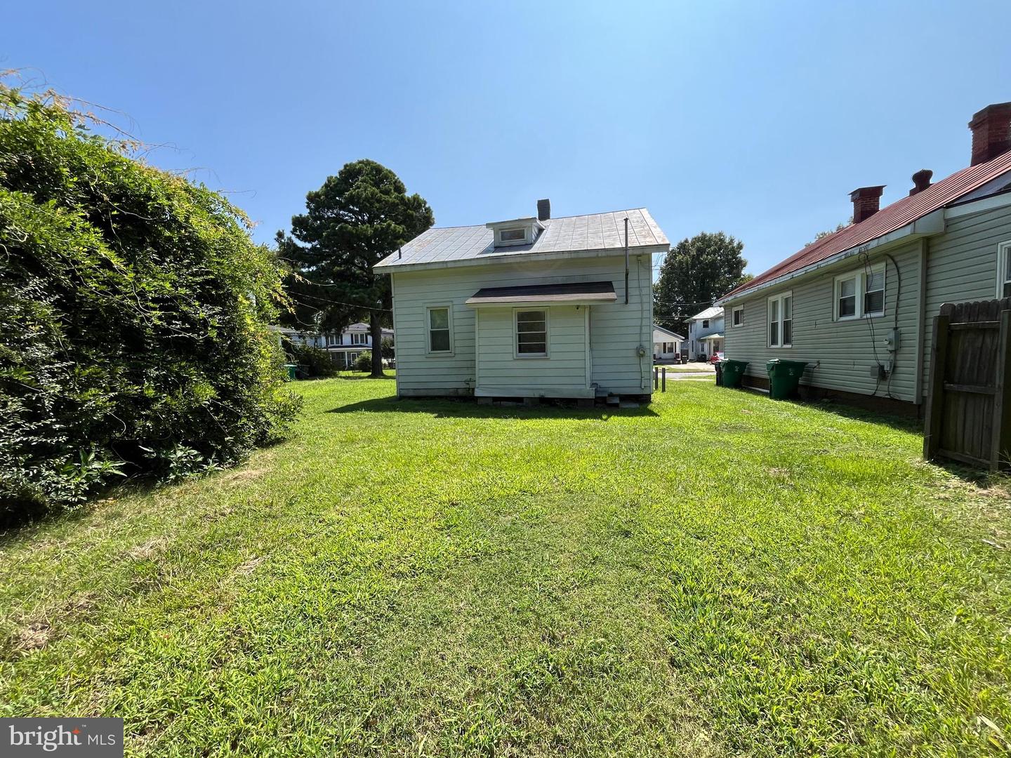 230 LAFAYETTE AVE, COLONIAL HEIGHTS, Virginia 23834, 2 Bedrooms Bedrooms, ,1 BathroomBathrooms,Residential,For sale,230 LAFAYETTE AVE,VACF2000902 MLS # VACF2000902