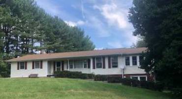 6014 GERMANTOWN RD, MIDLAND, Virginia 22728, 4 Bedrooms Bedrooms, ,2 BathroomsBathrooms,Residential,For sale,6014 GERMANTOWN RD,VAFQ2014204 MLS # VAFQ2014204