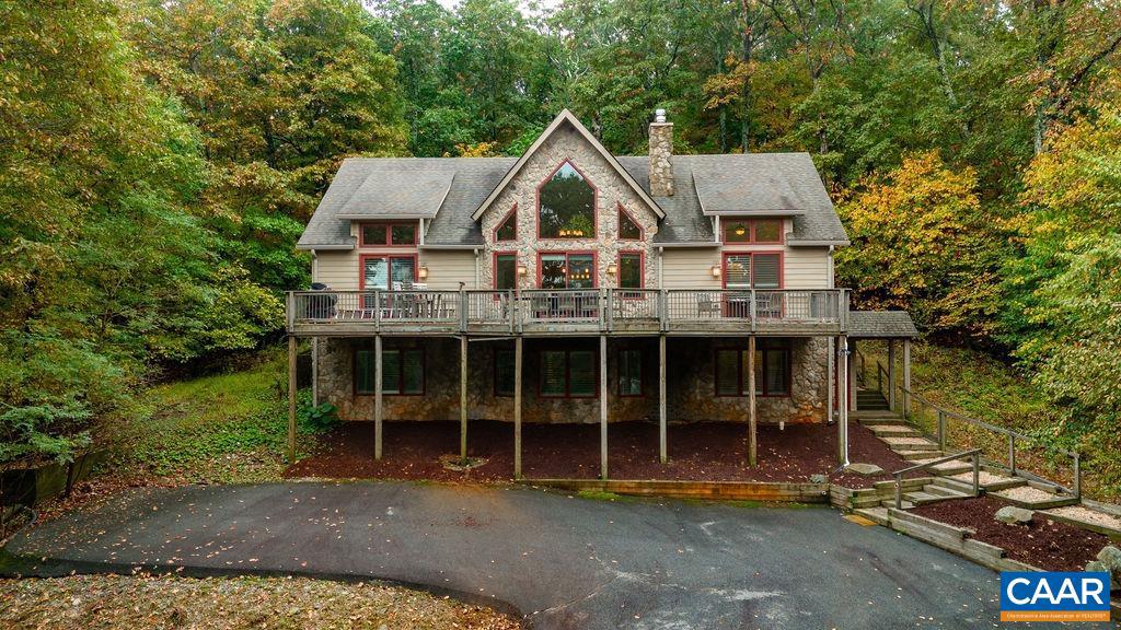 85 NORTH ROCK TREE LN, WINTERGREEN RESORT, Virginia 22967, 5 Bedrooms Bedrooms, ,4 BathroomsBathrooms,Residential,For sale,85 NORTH ROCK TREE LN,657527 MLS # 657527