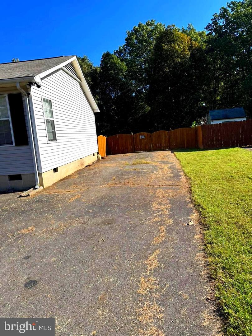 12711 FLINTLOCK DR, SPOTSYLVANIA, Virginia 22551, 3 Bedrooms Bedrooms, ,2 BathroomsBathrooms,Residential,For sale,12711 FLINTLOCK DR,VASP2022394 MLS # VASP2022394