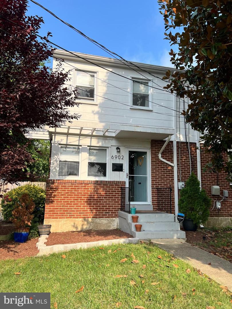 6902 UNIVERSITY DR, ALEXANDRIA, Virginia 22307, 2 Bedrooms Bedrooms, ,1 BathroomBathrooms,Residential,For sale,6902 UNIVERSITY DR,VAFX2196026 MLS # VAFX2196026