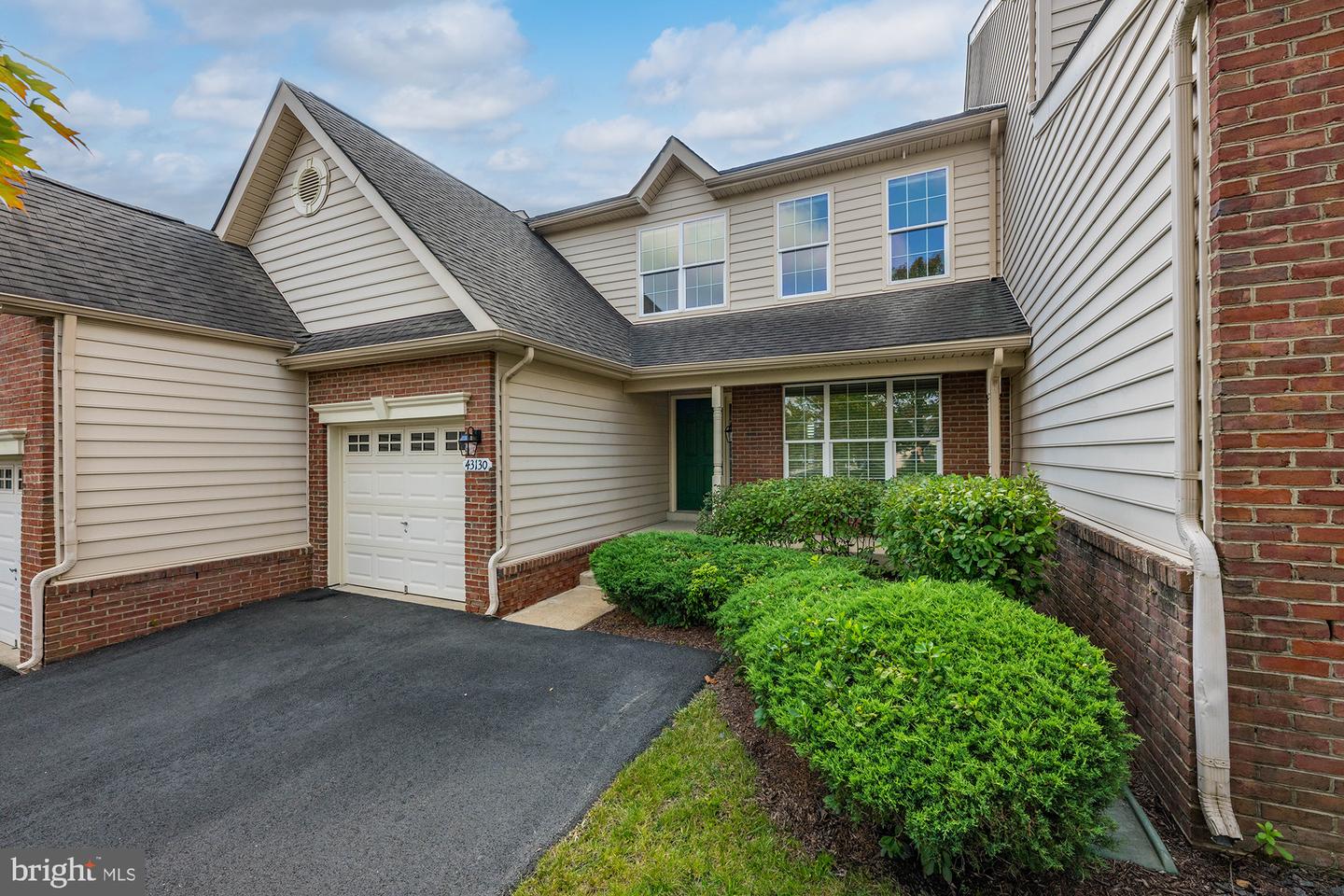 43130 BALTUSROL TER, ASHBURN, Virginia 20147, 3 Bedrooms Bedrooms, ,2 BathroomsBathrooms,Residential,For sale,43130 BALTUSROL TER,VALO2081050 MLS # VALO2081050