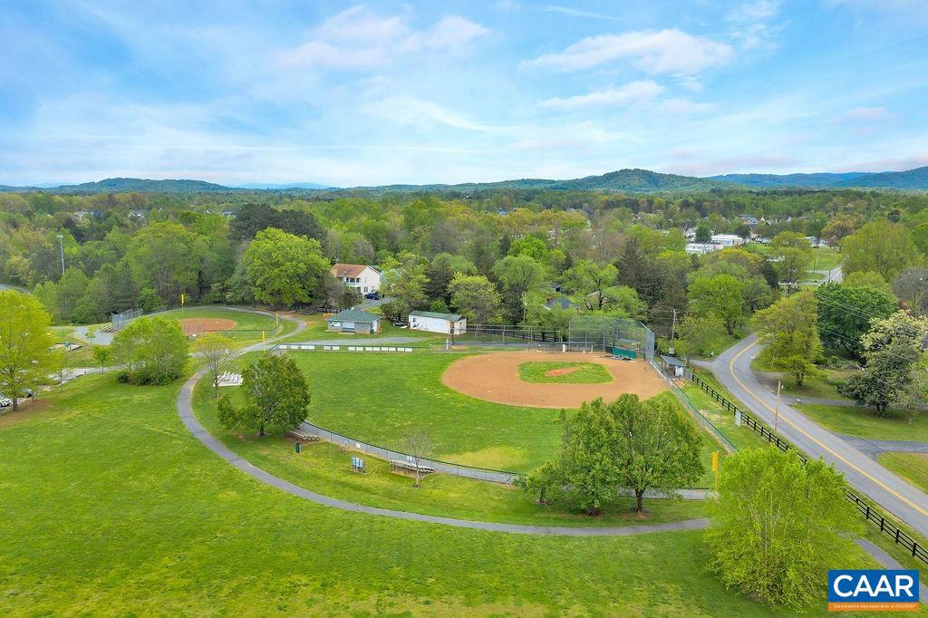 606 SAUNDERS HILL DR, CROZET, Virginia 22932, 4 Bedrooms Bedrooms, ,4 BathroomsBathrooms,Residential,For sale,606 SAUNDERS HILL DR,657395 MLS # 657395