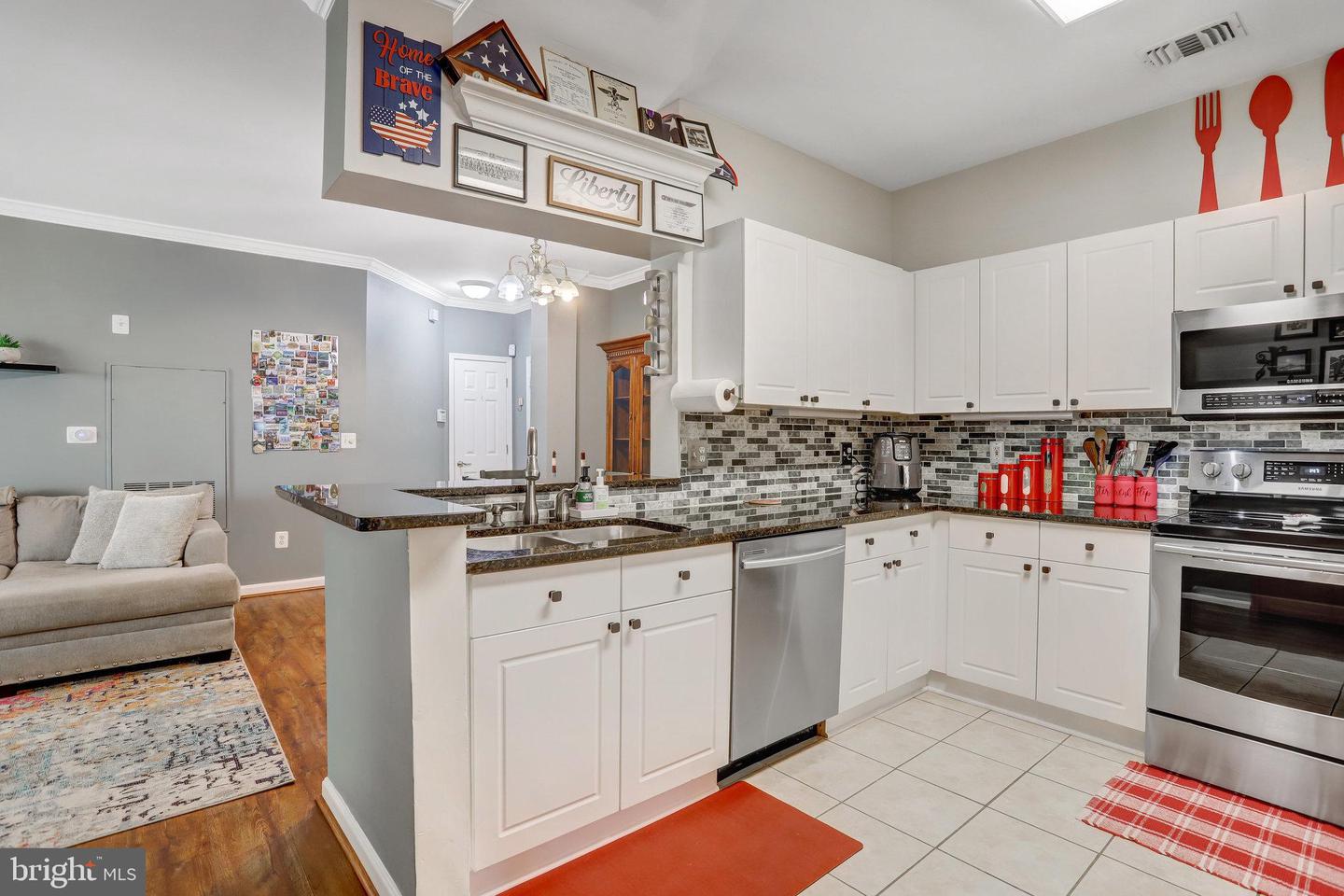 4551 STRUTFIELD LN #4218, ALEXANDRIA, Virginia 22311, 2 Bedrooms Bedrooms, ,2 BathroomsBathrooms,Residential,For sale,4551 STRUTFIELD LN #4218,VAAX2038652 MLS # VAAX2038652