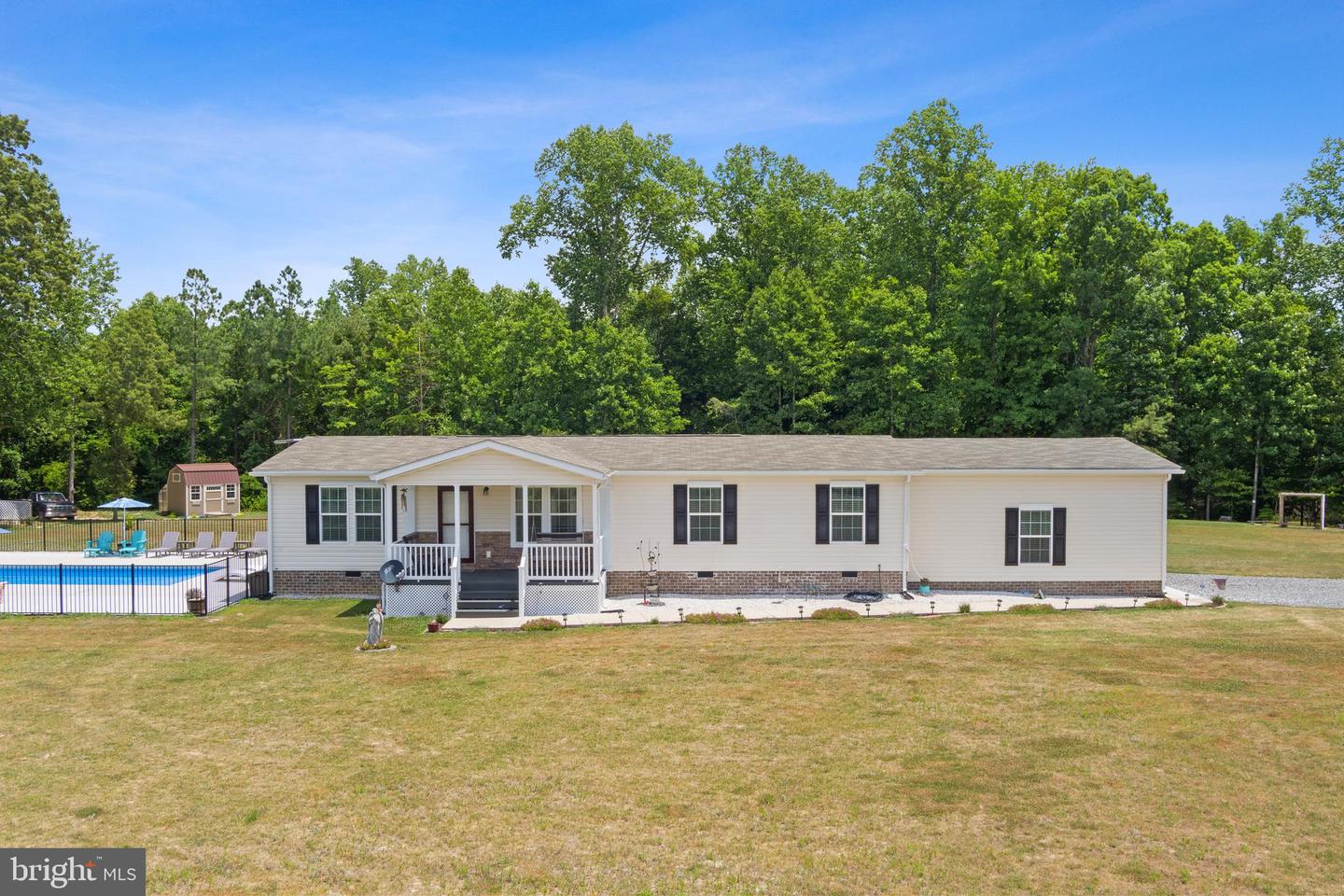 8258 MOUNT EAGLE RD, ASHLAND, Virginia 23005, 3 Bedrooms Bedrooms, ,2 BathroomsBathrooms,Residential,For sale,8258 MOUNT EAGLE RD,VAHA2000834 MLS # VAHA2000834