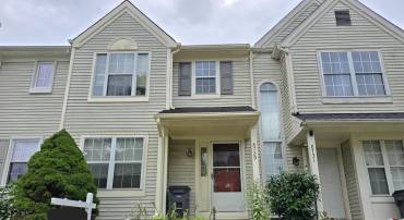 8729 VILLAGE GREEN CT, ALEXANDRIA, Virginia 22309, 3 Bedrooms Bedrooms, ,2 BathroomsBathrooms,Residential,For sale,8729 VILLAGE GREEN CT,VAFX2205156 MLS # VAFX2205156