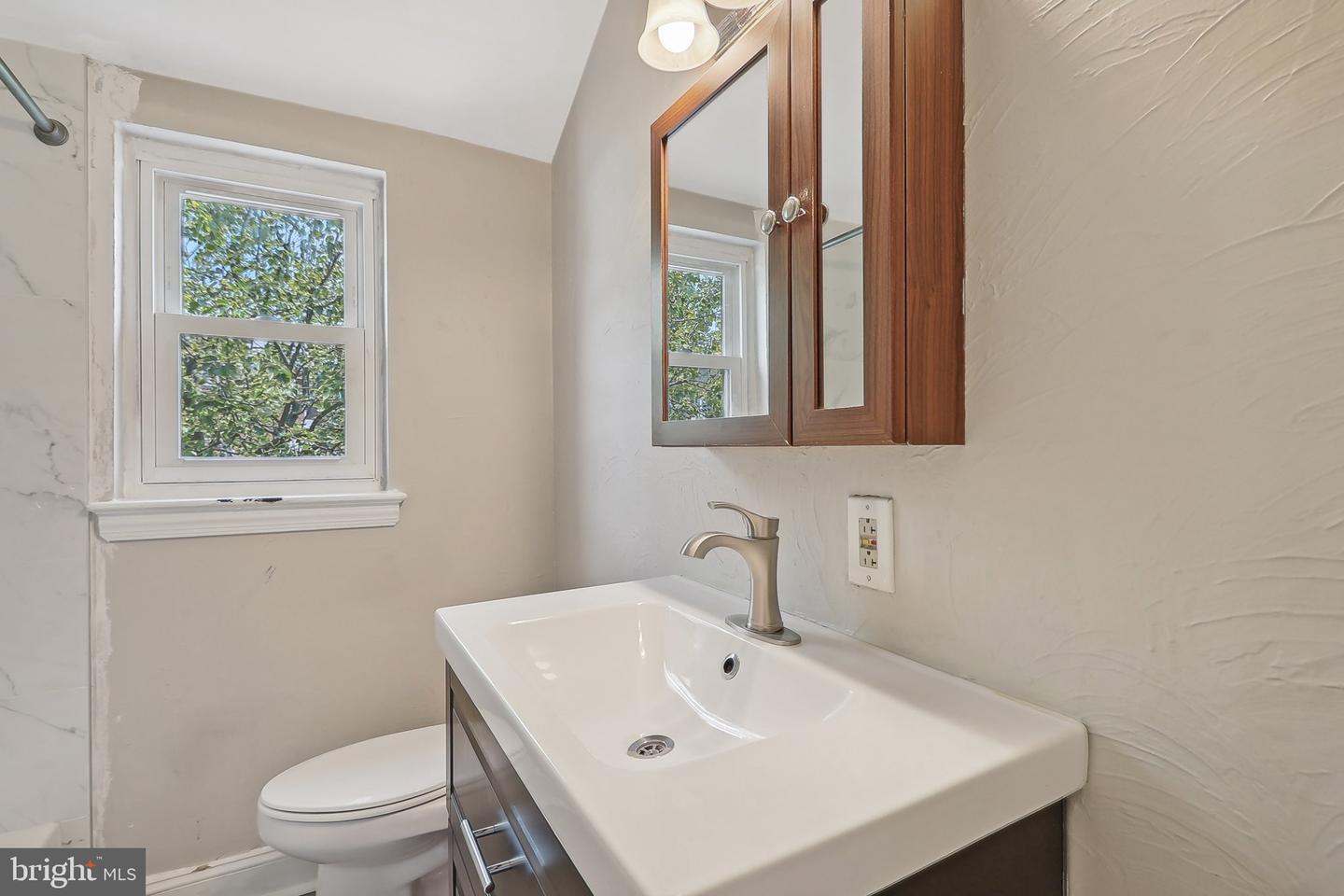 364 BURBANK ST SE, WASHINGTON, District Of Columbia 20019, 2 Bedrooms Bedrooms, ,1 BathroomBathrooms,Residential,For sale,364 BURBANK ST SE,DCDC2153126 MLS # DCDC2153126