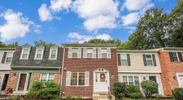 5756 HERITAGE HILL DR, ALEXANDRIA, Virginia 22310, 3 Bedrooms Bedrooms, ,3 BathroomsBathrooms,Residential,For sale,5756 HERITAGE HILL DR,VAFX2200728 MLS # VAFX2200728