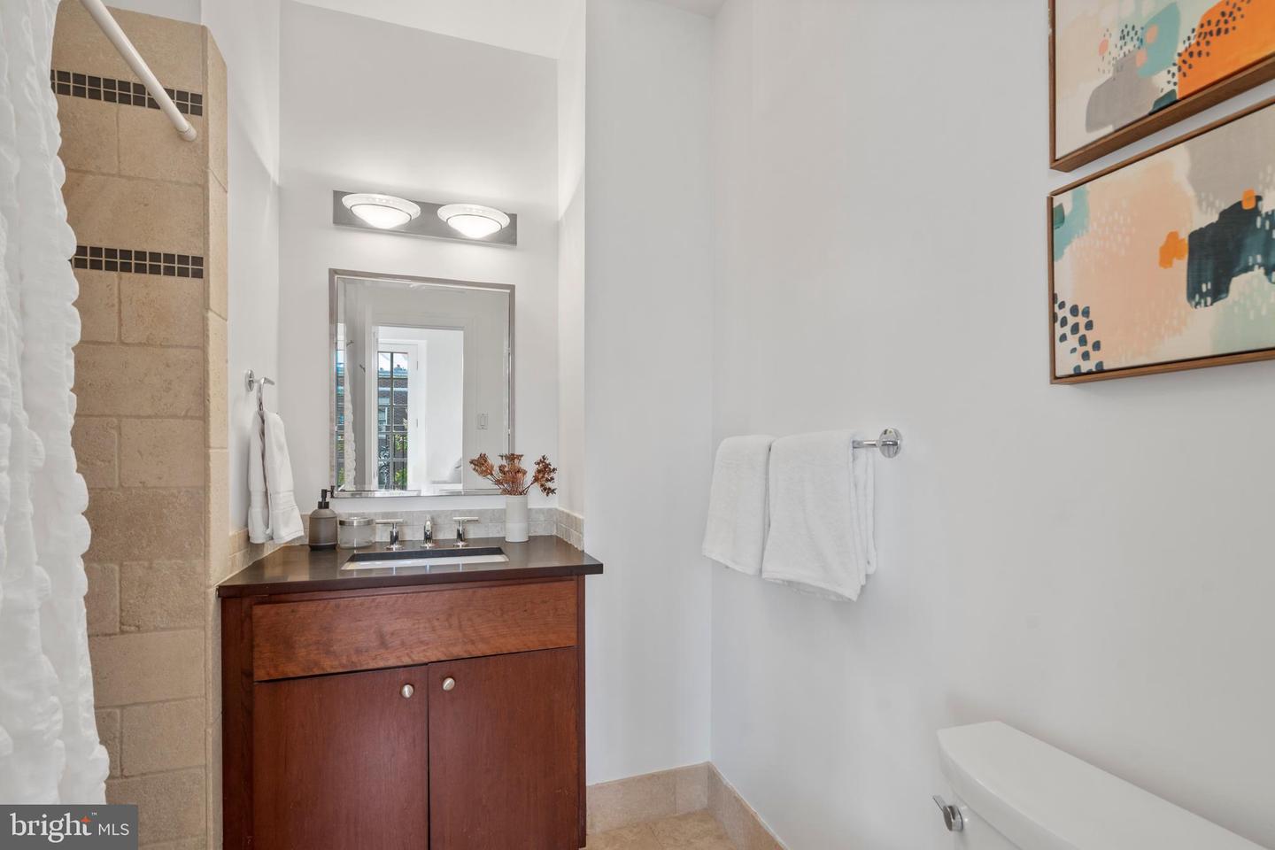 1024 G ST NE, WASHINGTON, District Of Columbia 20002, 3 Bedrooms Bedrooms, ,2 BathroomsBathrooms,Residential,For sale,1024 G ST NE,DCDC2161900 MLS # DCDC2161900