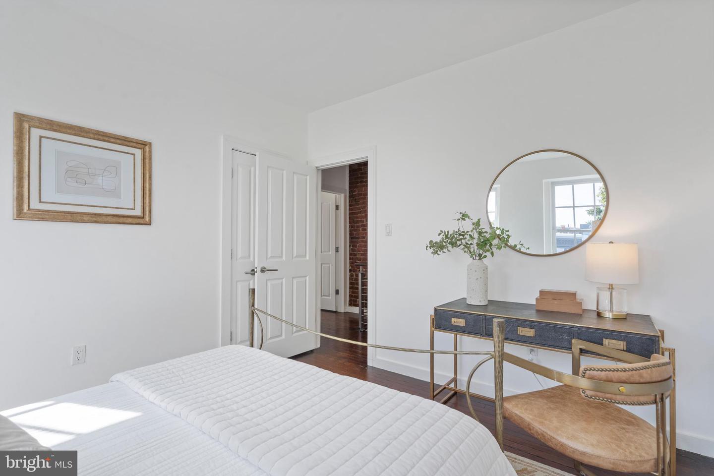 1024 G ST NE, WASHINGTON, District Of Columbia 20002, 3 Bedrooms Bedrooms, ,2 BathroomsBathrooms,Residential,For sale,1024 G ST NE,DCDC2161900 MLS # DCDC2161900