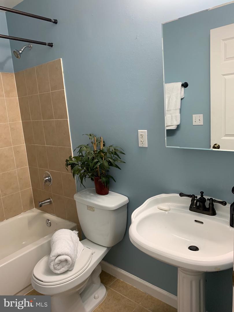 5210 F SE #3, WASHINGTON, District Of Columbia 20019, 2 Bedrooms Bedrooms, ,2 BathroomsBathrooms,Residential,For sale,5210 F SE #3,DCDC2163190 MLS # DCDC2163190