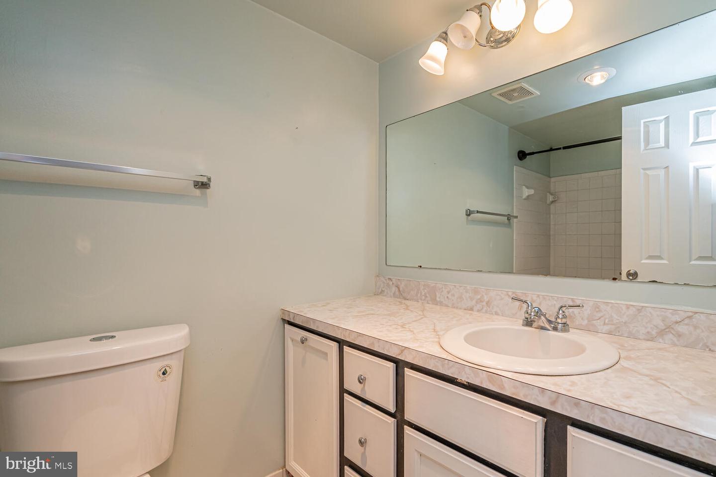 420 N ARMISTEAD ST N #203, ALEXANDRIA, Virginia 22312, 2 Bedrooms Bedrooms, ,1 BathroomBathrooms,Residential,For sale,420 N ARMISTEAD ST N #203,VAAX2038672 MLS # VAAX2038672