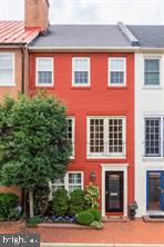 623 POMMANDER WALK, ALEXANDRIA, Virginia 22314, 3 Bedrooms Bedrooms, ,3 BathroomsBathrooms,Residential,For sale,623 POMMANDER WALK,VAAX2038666 MLS # VAAX2038666