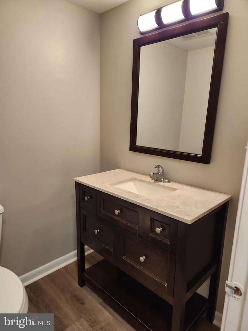 307 YOAKUM PKWY #224, ALEXANDRIA, Virginia 22304, 2 Bedrooms Bedrooms, 8 Rooms Rooms,1 BathroomBathrooms,Residential,For sale,307 YOAKUM PKWY #224,VAAX2037340 MLS # VAAX2037340