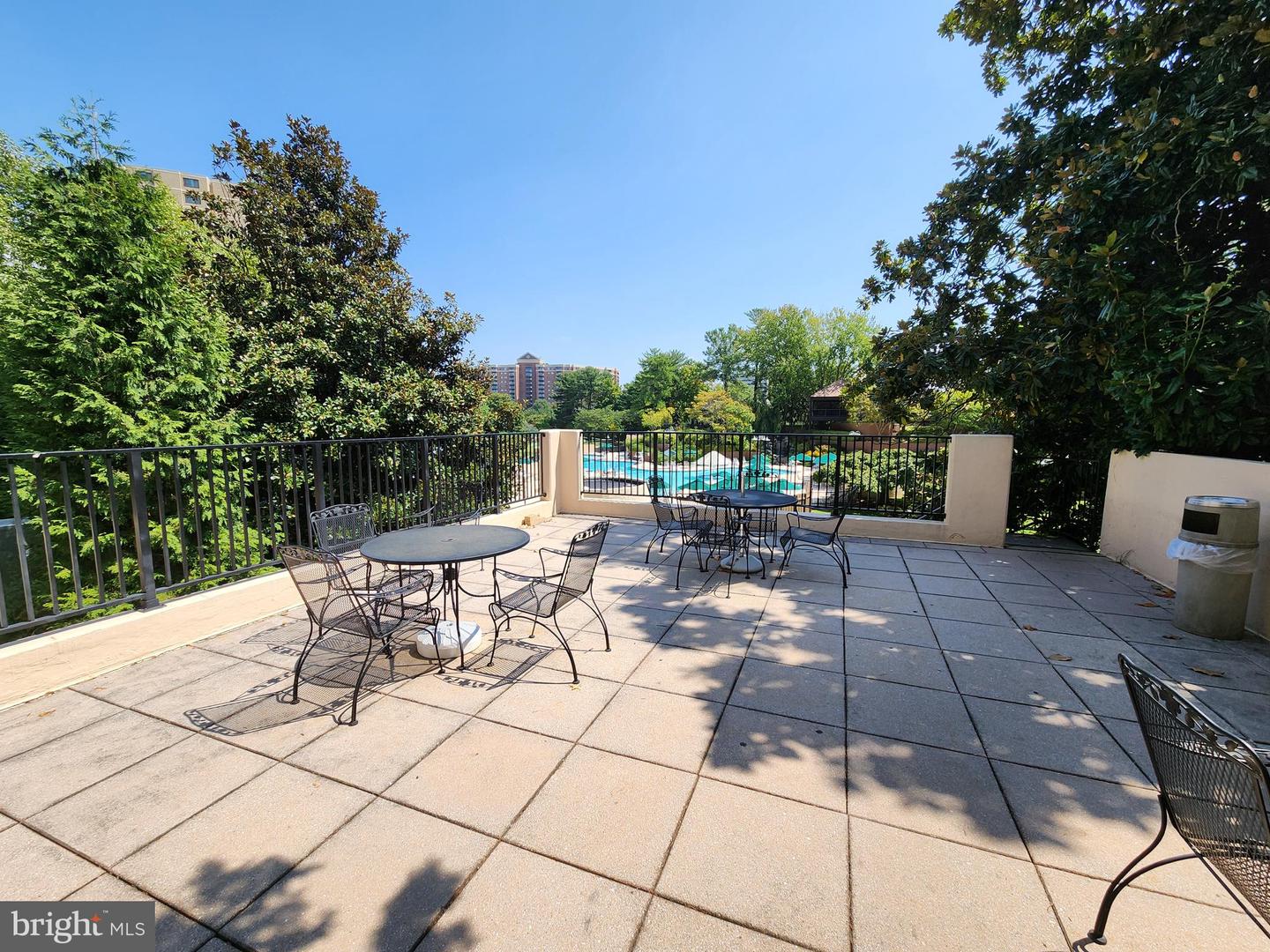 307 YOAKUM PKWY #224, ALEXANDRIA, Virginia 22304, 2 Bedrooms Bedrooms, 8 Rooms Rooms,1 BathroomBathrooms,Residential,For sale,307 YOAKUM PKWY #224,VAAX2037340 MLS # VAAX2037340