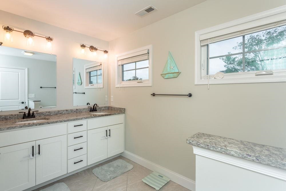 Double sink vanity!