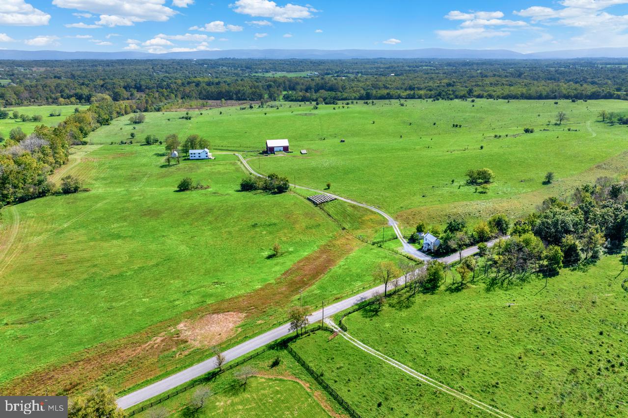 846 & 850 PIERCE RD, BERRYVILLE, Virginia 22611, 3 Bedrooms Bedrooms, ,2 BathroomsBathrooms,Residential,For sale,846 & 850 PIERCE RD,VACL2003036 MLS # VACL2003036