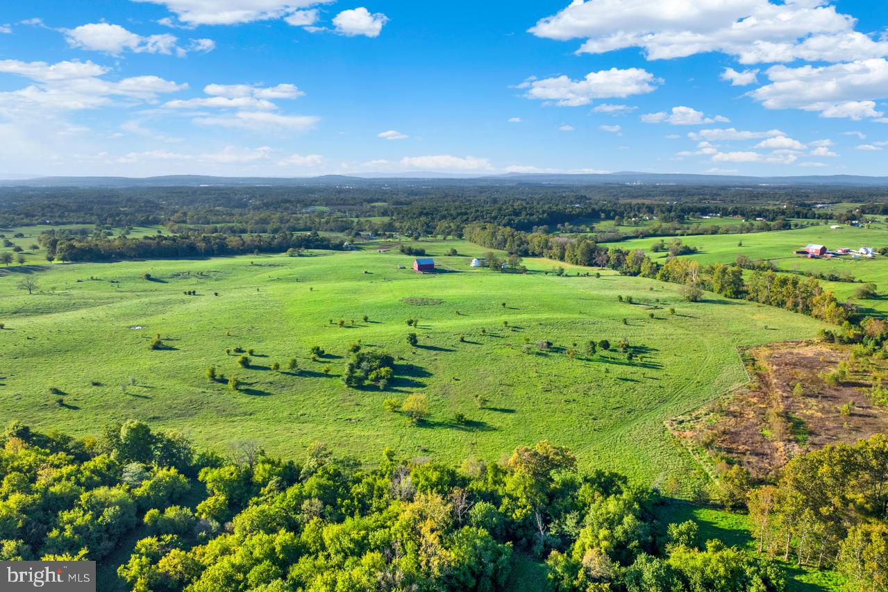 846 & 850 PIERCE RD, BERRYVILLE, Virginia 22611, 3 Bedrooms Bedrooms, ,2 BathroomsBathrooms,Residential,For sale,846 & 850 PIERCE RD,VACL2003036 MLS # VACL2003036