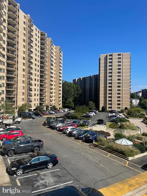 205 YOAKUM PKWY #309, ALEXANDRIA, Virginia 22304, 2 Bedrooms Bedrooms, ,2 BathroomsBathrooms,Residential,For sale,205 YOAKUM PKWY #309,VAAX2038684 MLS # VAAX2038684