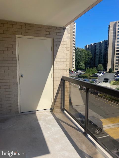 205 YOAKUM PKWY #309, ALEXANDRIA, Virginia 22304, 2 Bedrooms Bedrooms, ,2 BathroomsBathrooms,Residential,For sale,205 YOAKUM PKWY #309,VAAX2038684 MLS # VAAX2038684