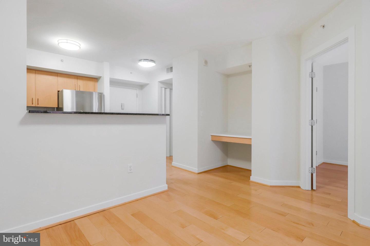 1000 NEW JERSEY AVE SE #528, WASHINGTON, District Of Columbia 20003, 2 Bedrooms Bedrooms, ,1 BathroomBathrooms,Residential,For sale,1000 NEW JERSEY AVE SE #528,DCDC2163302 MLS # DCDC2163302