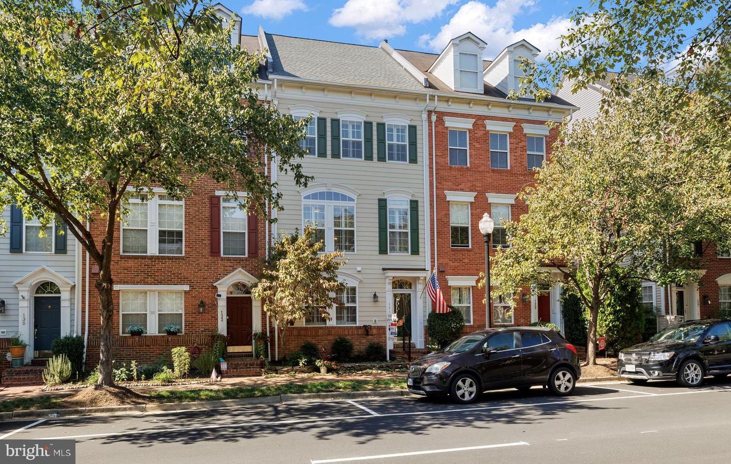 131 CAMERON STATION BLVD, ALEXANDRIA, Virginia 22304, 3 Bedrooms Bedrooms, ,3 BathroomsBathrooms,Residential,For sale,131 CAMERON STATION BLVD,VAAX2037808 MLS # VAAX2037808