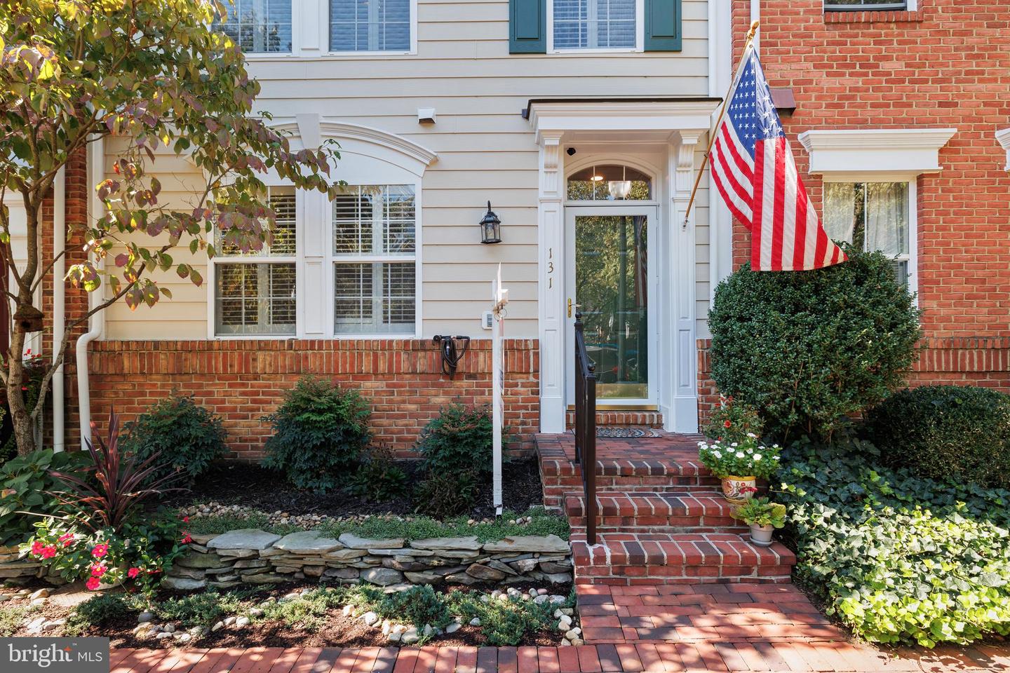 131 CAMERON STATION BLVD, ALEXANDRIA, Virginia 22304, 3 Bedrooms Bedrooms, ,3 BathroomsBathrooms,Residential,For sale,131 CAMERON STATION BLVD,VAAX2037808 MLS # VAAX2037808