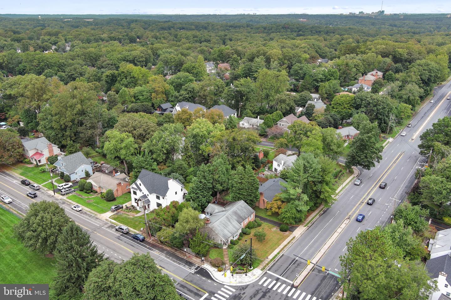 4000 N GLEBE RD, ARLINGTON, Virginia 22207, 4 Bedrooms Bedrooms, ,4 BathroomsBathrooms,Residential,For sale,4000 N GLEBE RD,VAAR2049078 MLS # VAAR2049078