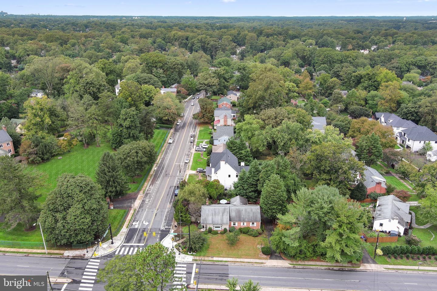 4000 N GLEBE RD, ARLINGTON, Virginia 22207, 4 Bedrooms Bedrooms, ,4 BathroomsBathrooms,Residential,For sale,4000 N GLEBE RD,VAAR2049078 MLS # VAAR2049078