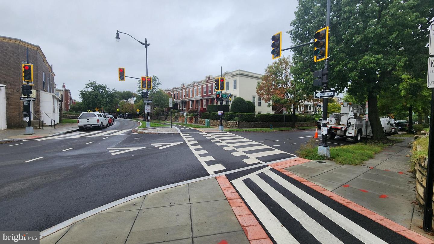 307 15TH ST NE, WASHINGTON, District Of Columbia 20002, 4 Bedrooms Bedrooms, ,2 BathroomsBathrooms,Residential,For sale,307 15TH ST NE,DCDC2161860 MLS # DCDC2161860