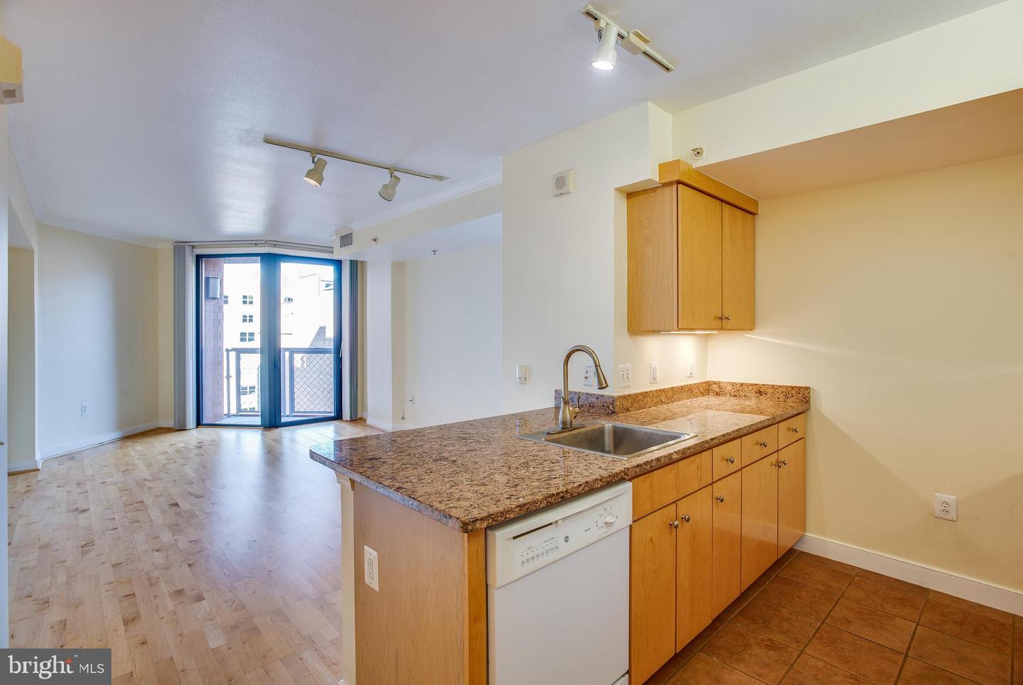 631 D ST NW #1025, WASHINGTON, District Of Columbia 20004, 2 Bedrooms Bedrooms, ,1 BathroomBathrooms,Residential,For sale,631 D ST NW #1025,DCDC2162758 MLS # DCDC2162758