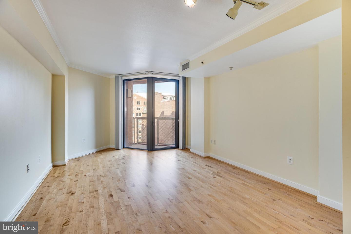 631 D ST NW #1025, WASHINGTON, District Of Columbia 20004, 2 Bedrooms Bedrooms, ,1 BathroomBathrooms,Residential,For sale,631 D ST NW #1025,DCDC2162758 MLS # DCDC2162758