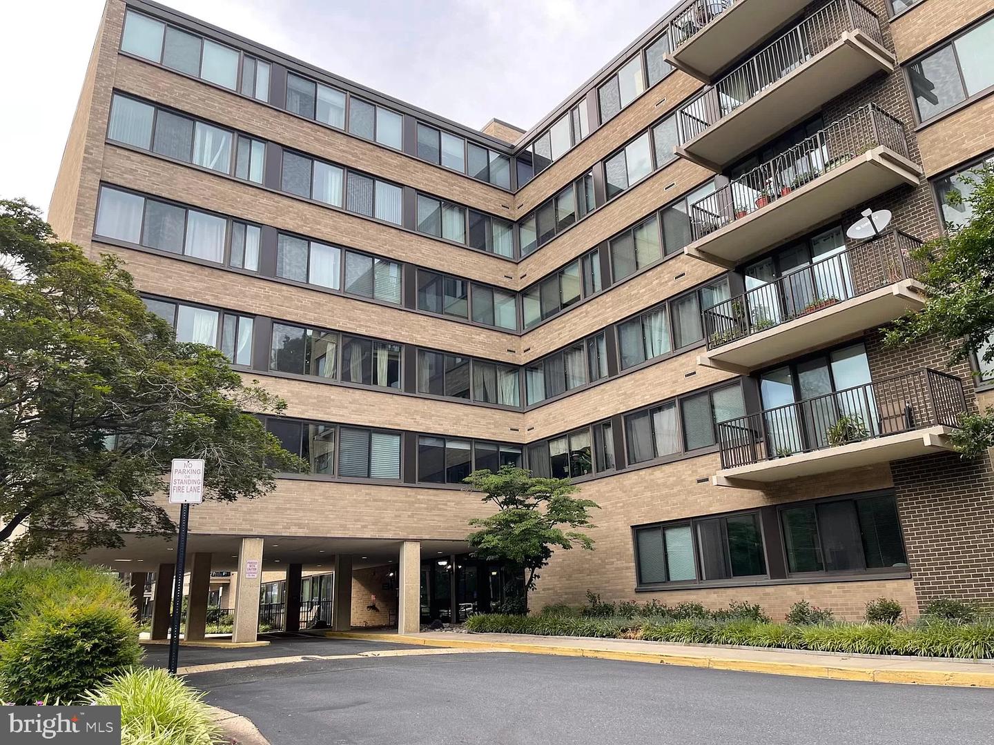 600 ROOSEVELT BLVD #314, FALLS CHURCH, Virginia 22044, 1 Bedroom Bedrooms, ,1 BathroomBathrooms,Residential,For sale,600 ROOSEVELT BLVD #314,VAFA2002552 MLS # VAFA2002552