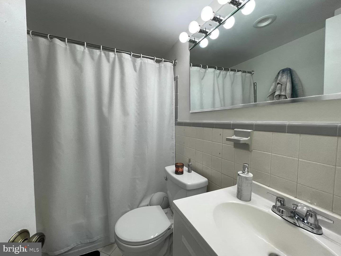 600 ROOSEVELT BLVD #314, FALLS CHURCH, Virginia 22044, 1 Bedroom Bedrooms, ,1 BathroomBathrooms,Residential,For sale,600 ROOSEVELT BLVD #314,VAFA2002552 MLS # VAFA2002552